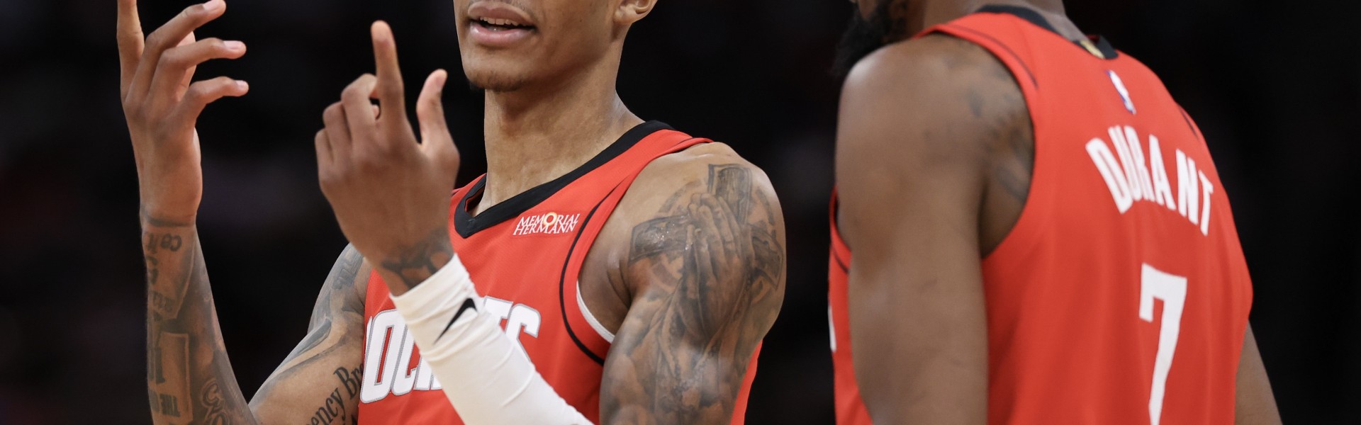 九游体育-小贾三分10中1！夹KD无限放空小贾 空间差&amp;无发牌手导致逻辑闭环