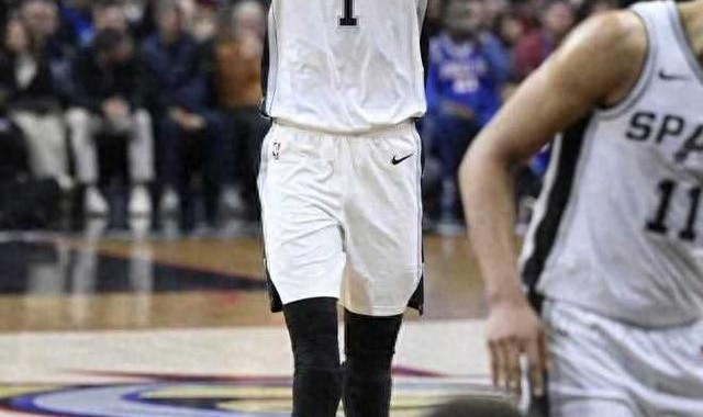 jiuyou-马刺8人上双大胜费城40分！文班6封盖送火锅盛宴 抢MVP还要冲冠|文班亚马|佩恩|圣安东尼奥马刺队|俄克拉荷马雷霆队|泰雷塞·马克西_新浪体育_新浪新闻